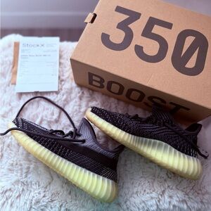 💥Adidas Yeezy Boost 350 V2 Carbon Black Sneakers💥